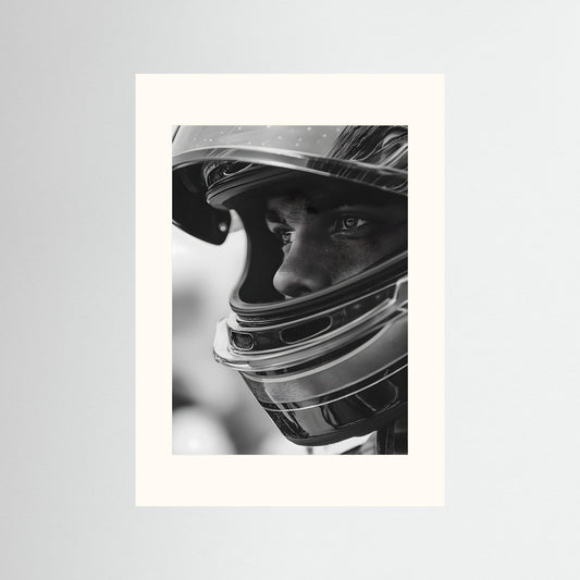 Racing Helmet Portrait Wall Print – Modern Black & White Motorsport Artwork